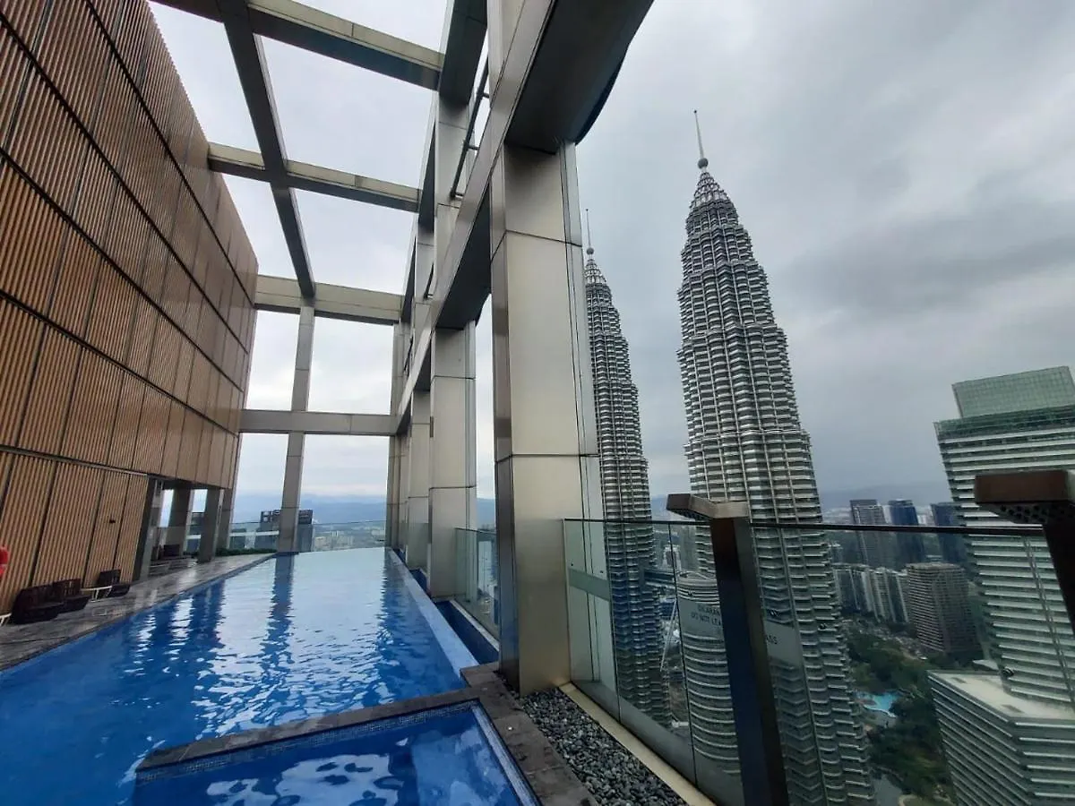 Apartment Tropicana The Residence Klcc By Rooftop Skypool Kuala Lumpur